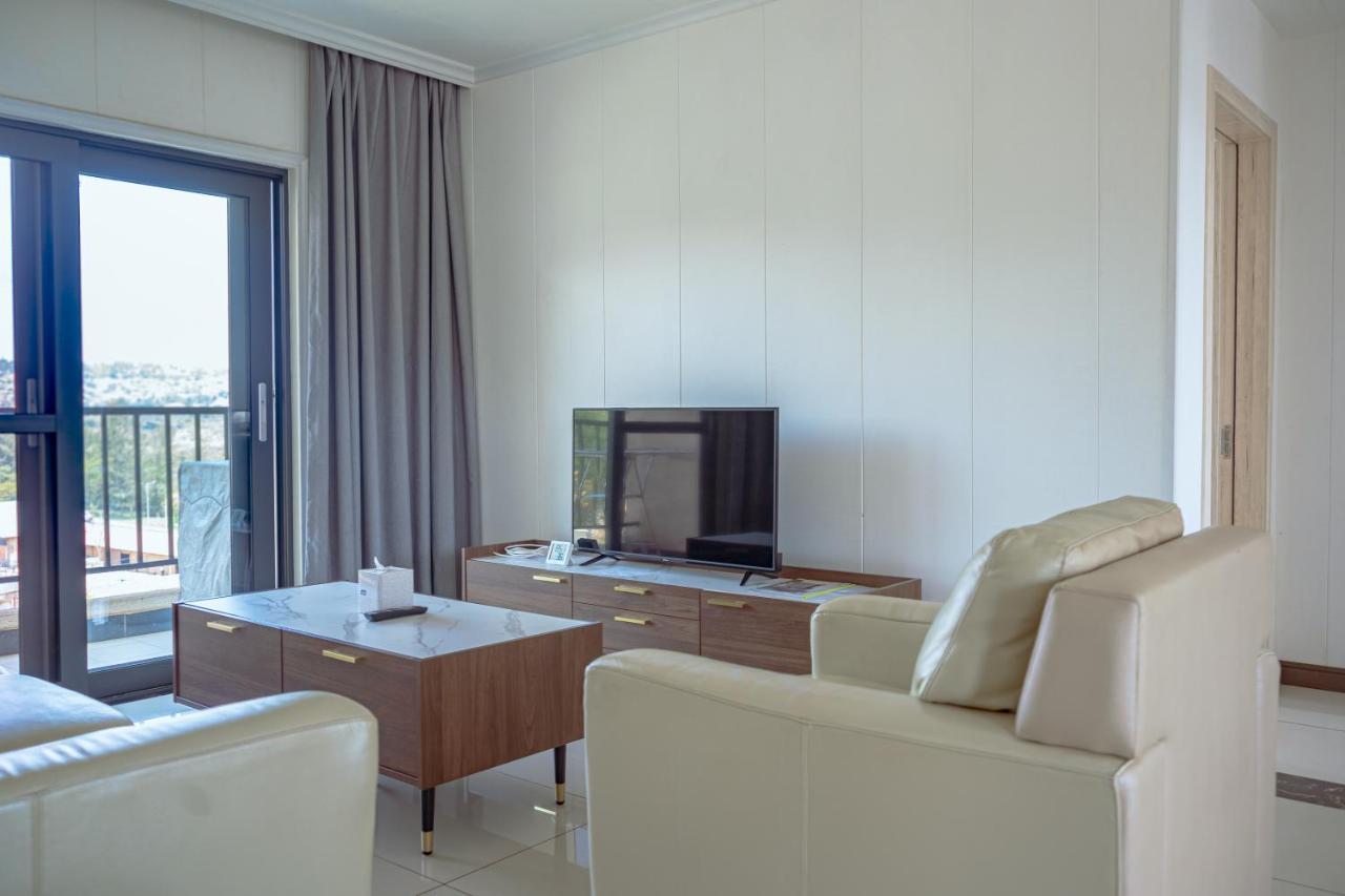 Phoenix Apartment By Link Kigali Esterno foto